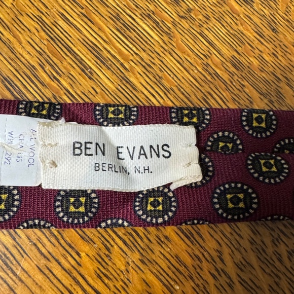 Ben Evans Vintage Red Wool Tie - Picture 4 of 5